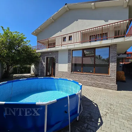 Vecas Villa